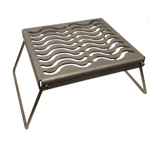 Steel grill with folding legs